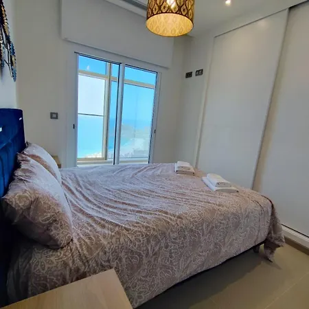 Leon - Vista Al Mar - Intempo Sky Lejlighed